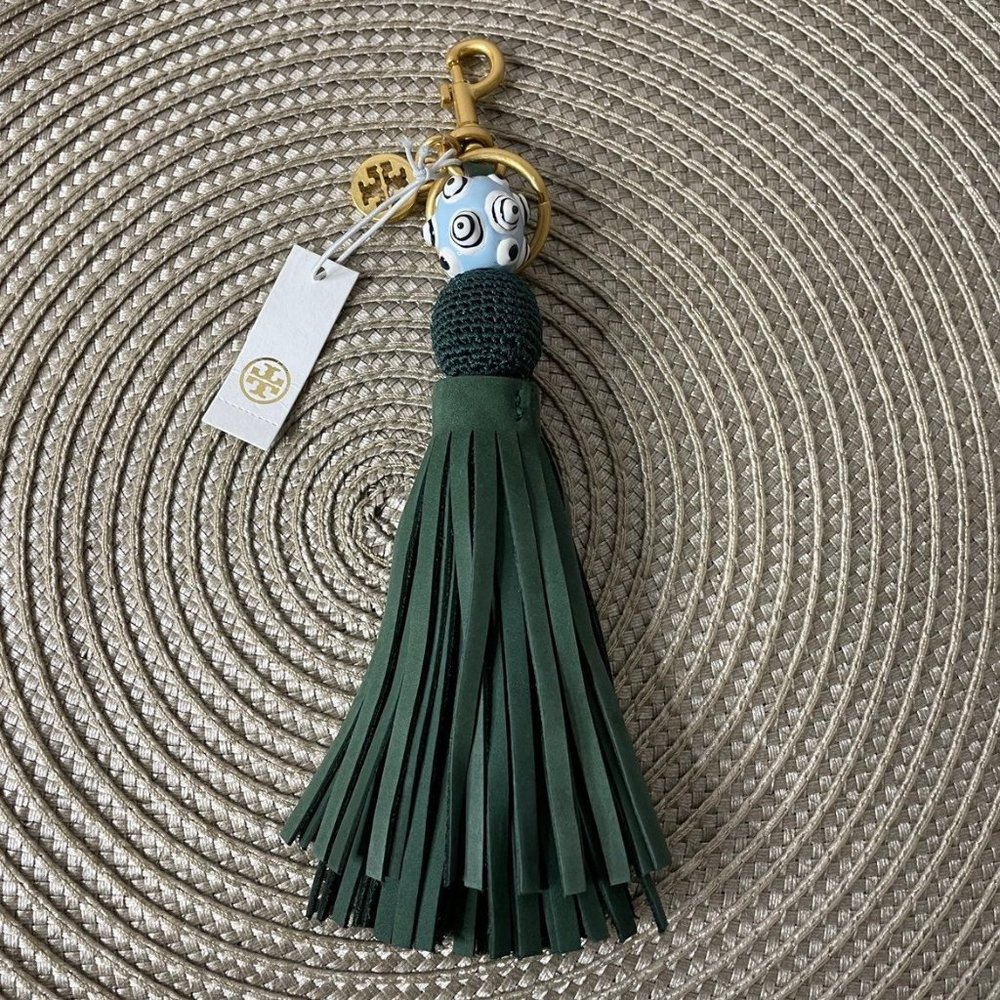 Tory Burch - Orb Tassel Key Banyan Green - Picture 7 of 8
